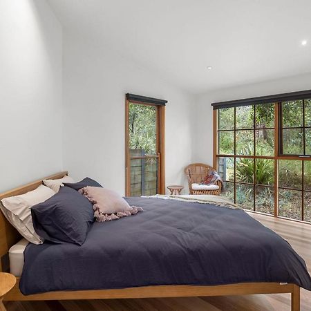 Villa Yirrip House Nestled On The Edge Of National Park Aireys Inlet Exterior foto